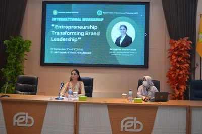 Dr. Amena Sibghatullah at UNSOED international workshop on Entrepreneurship Transforming into Brand Leadership